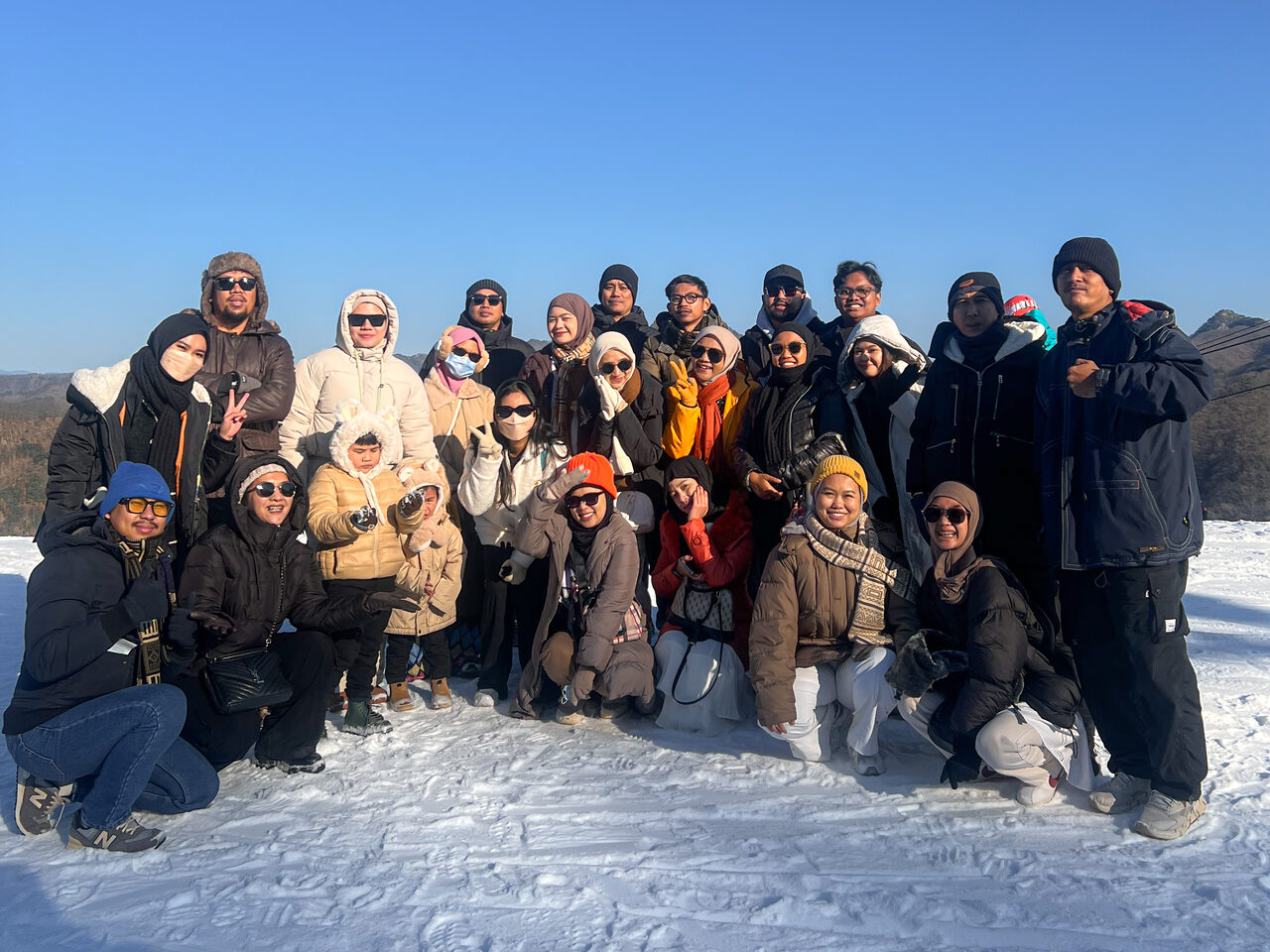 Foto grup Double Helix Indonesia di Korea Selatan · Musim Dingin